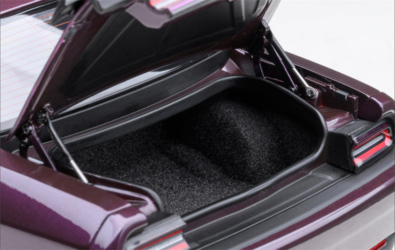 AUTOART Dodge Challenger R/T Scat Pack Widebody 2022 maroon 1:18 Car Pre-built Model view2