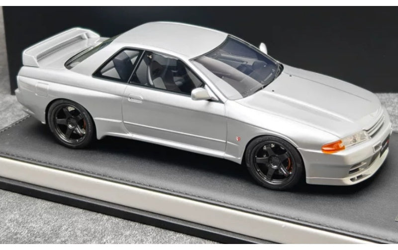 1:18 Nissan GT-R (R32) Silver MOTORHELIX Limited 99 pcs Resin Car Model