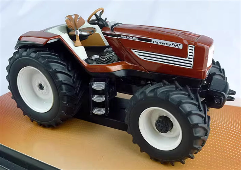 Universal Hobbies FIAT Centenario Concept New Holland Autonomous Agricultural Tractor Red 1:32 Truck Pre-built Model