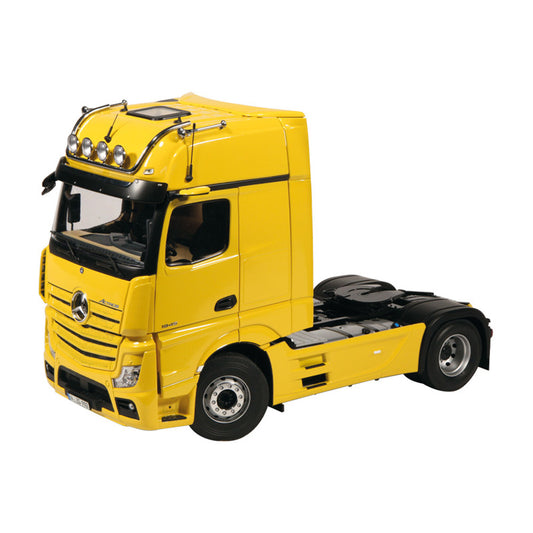 NZG Mercedes Benz Actros GigaSpace 4x2 Yellow 1/18 DIECAST Truck Lorry