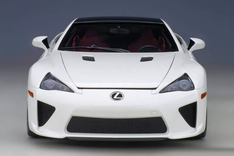 AUTOART LEXUS LFA Car White carbon top 1:18 DIECAST car