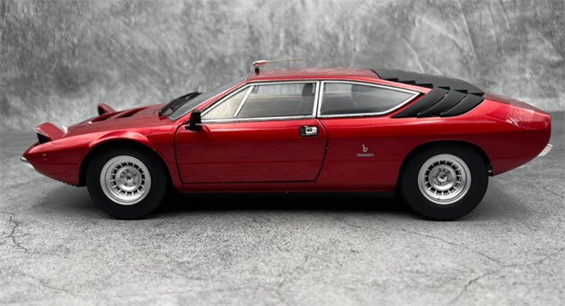 Kyosho Lamborghini Urraco Red Metallic No tail version 1:18 Car Pre-built Model view6