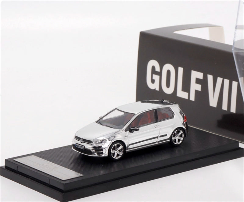ZOOM Volkswagen Golf 7R Small Steel Cannon silver plating 1:64 Car Pre-built Model view4