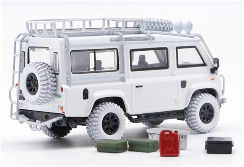 Master Land Rover Defender Van White with accessories 1:64 Car Pre-built Airliner Model Display view2