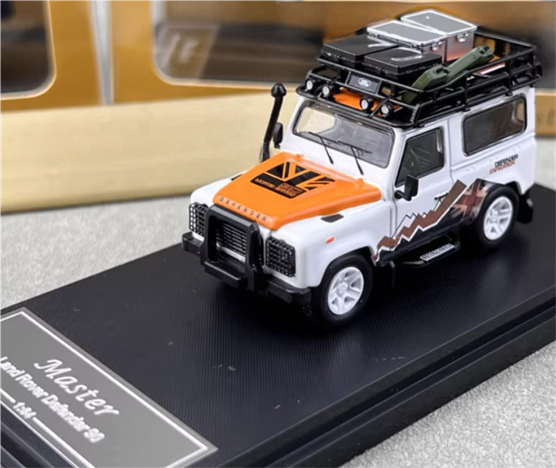 Master Land Rover Defender 90 White yellow lid with Accessories 1:64 Car Pre-built Airliner Model Display view1