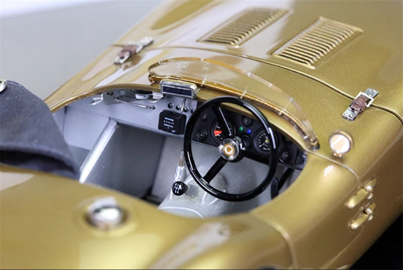 CMC Jaguar C-Type 1952 25th Anniversary Edition golden Limited Edition 1:18 DIECAST Car
