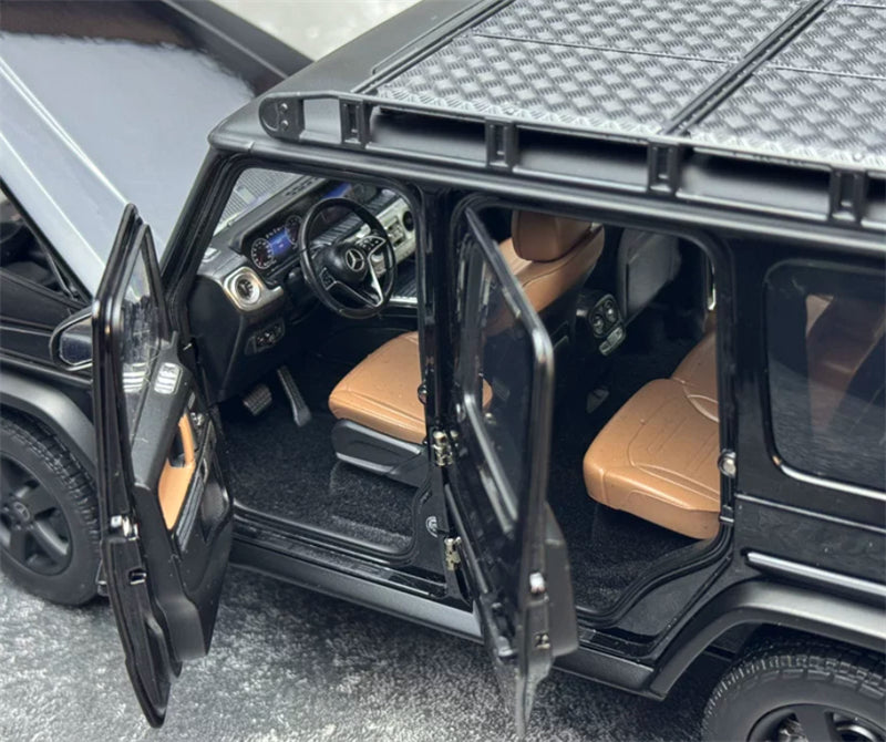 1:18 Mercedes-Benz G500 Classe 2024 Black - with luggage rack NOREV  DIECAST Model