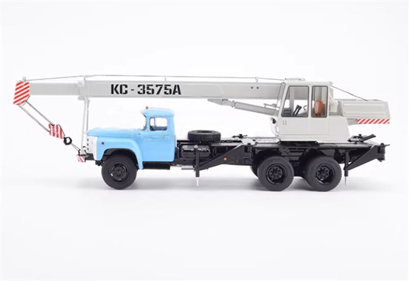 StartScaleModels Soviet Zil KS-3575A (133GYA) Mobile Truck Crane 1:43 Truck Pre-built Airliner Model Display view3