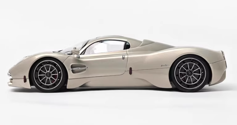 1:18 Pagani Utopia  Champagne Gold  LCD MODELS  DIECAST car Model