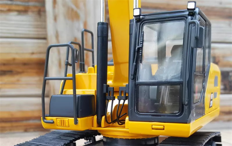 HOWO HE215 excavator 1:35 Truck Pre-built Model