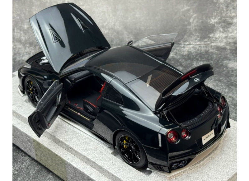 1:18 Nissan GT-R R35 2022 Midnight Purple MOTORHELIX Track Edition Limited Edition 999PCS ONLY DIECAST Model