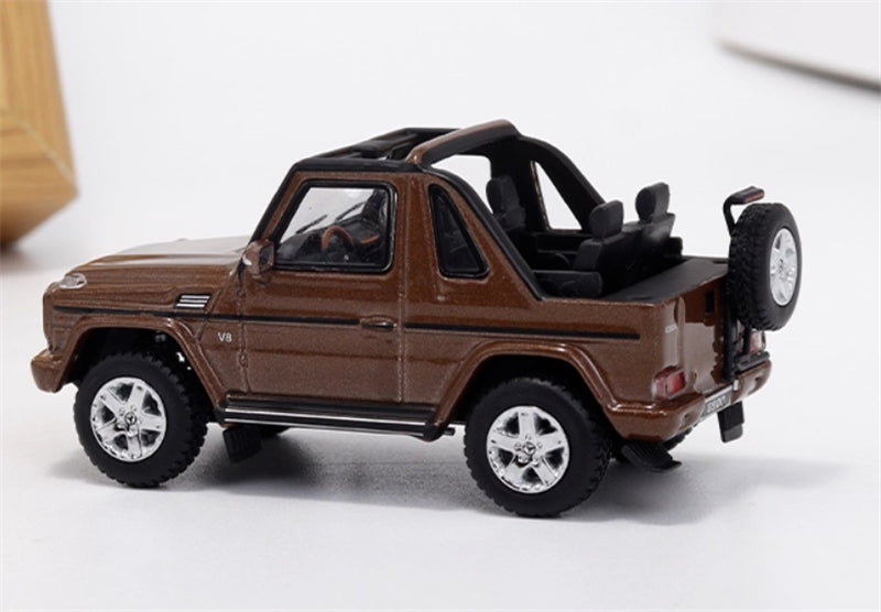 GCD Mercedes benz G500 two-door short-wheelbase convertible off-road with roof comes with 4 tires brown LHD 1:64 Car Pre-built Model view3