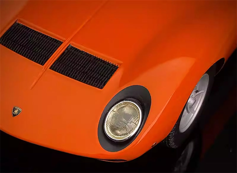 AMALGAM Lamborghini Miura P400 SV orange 1:18 Car Pre-built Model view4