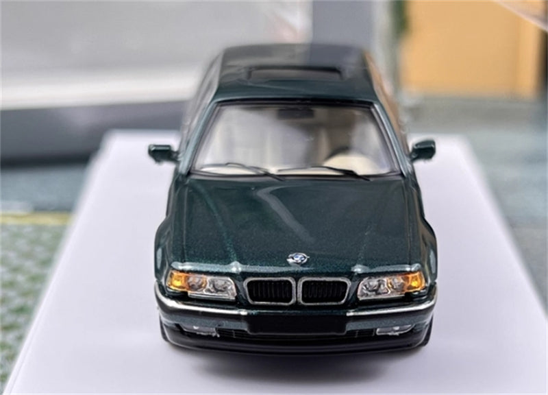 1:64 BMW E38 7 Series L7 96-98 British Racing Green DCM DIECAST Limited Edition 499pcs ONLY Model