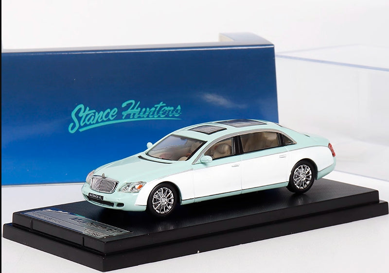 Stance Hunters Mercedes Maybach 62 Extended Edition T Blue / White 1:64 Car Pre-built Model view7