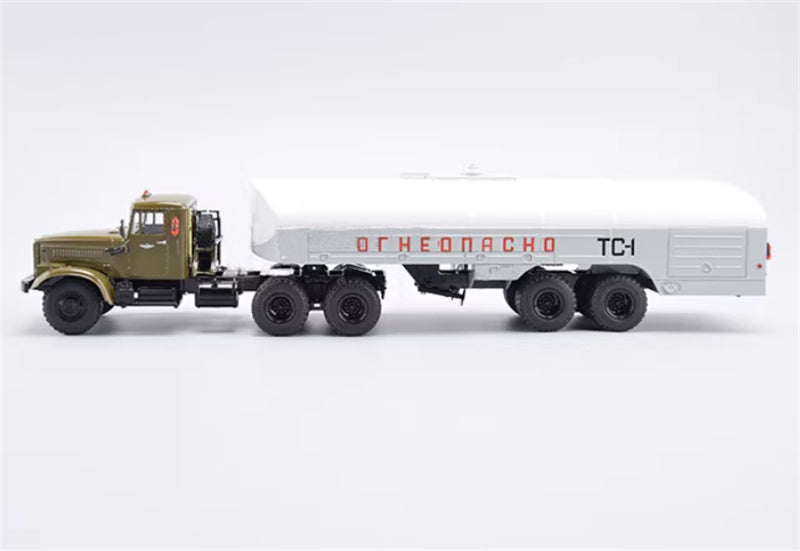StartScaleModels Kraz 258B - TZ-22 Soviet airport ground refueling truck 1:43 Truck Pre-built Airliner Model Display view3