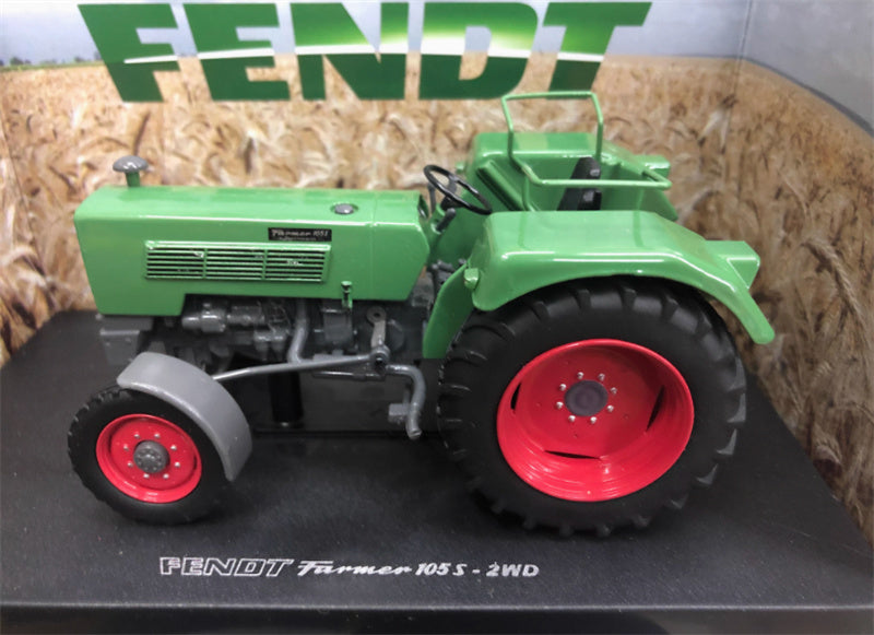 Universal Hobbies Fendt Farmer 105S-2WD tractor Green 1:32 Truck Pre-built Model