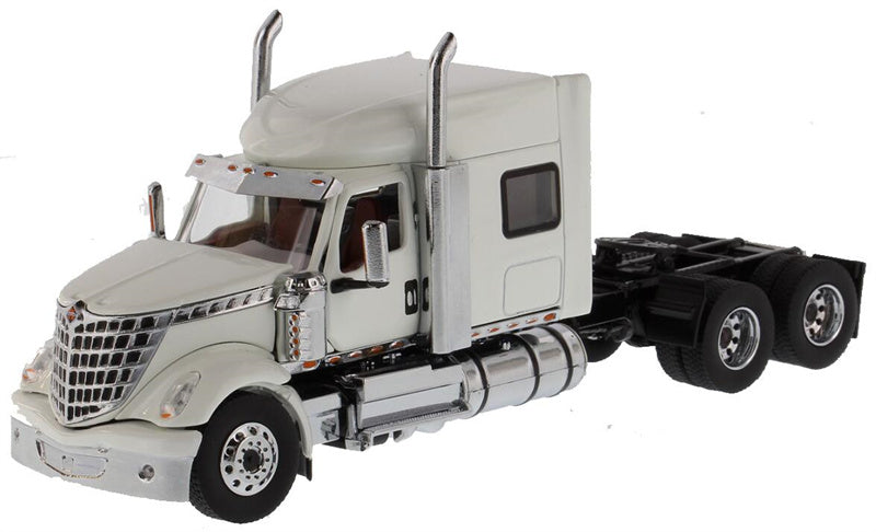 CATERPILLAR  International LoneStar Sleeper American version White Tandem Prime Mover Tractor Truck 1:50 Truck Pre-built Model