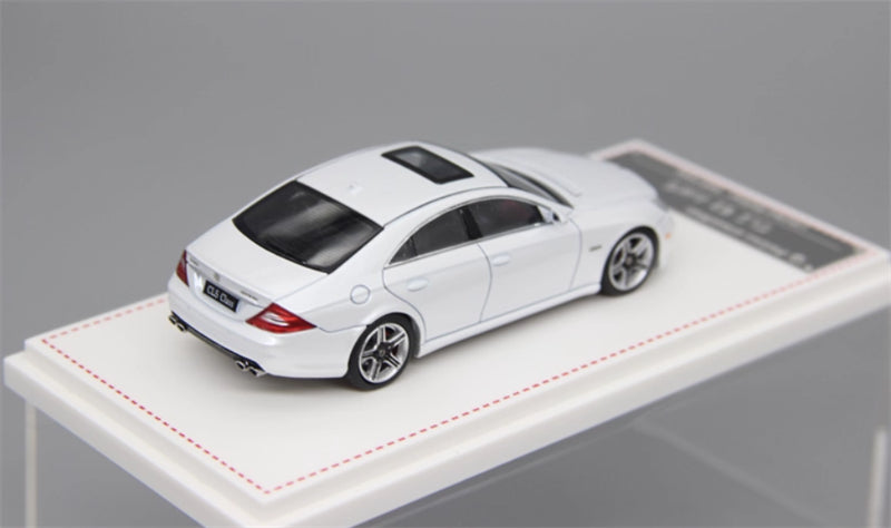 Focal Horizon Mercedes BENZ CLS63 AMG first generation C219 white Limited Edition 999PCS ONLY 1:64 Car Pre-built Model view5