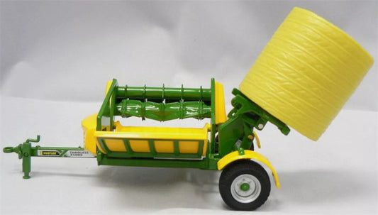 USK Hustler Chainless X5000 Bale Feeder 1:32 Truck Pre-built Model
