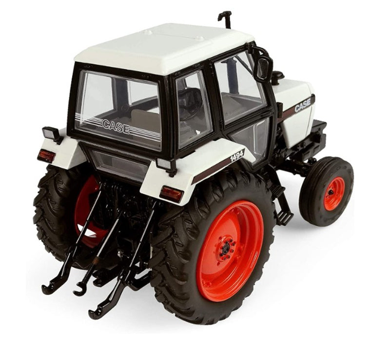 Universal Hobbies CASE 1494-2WD Agricultural Tractor White/Black 1:32 Truck Pre-built Model