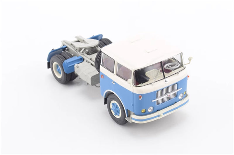 Premium ClassiXXs Skoda 706-RTTN tractor truck Czech Republic blue 1:43 Truck Pre-built Model