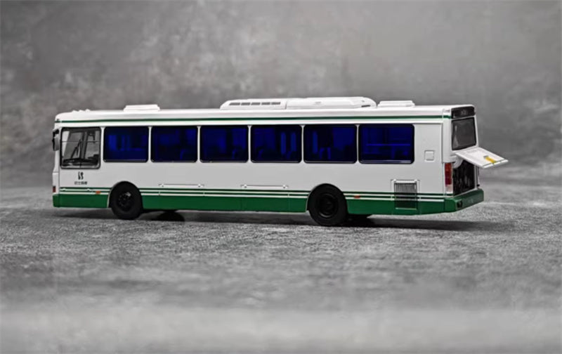 AUTO-GLIMPSE Flxible Shanghai 71 City Bus Air-conditioned version Light green white 1:64 Bus Pre-built Model view5