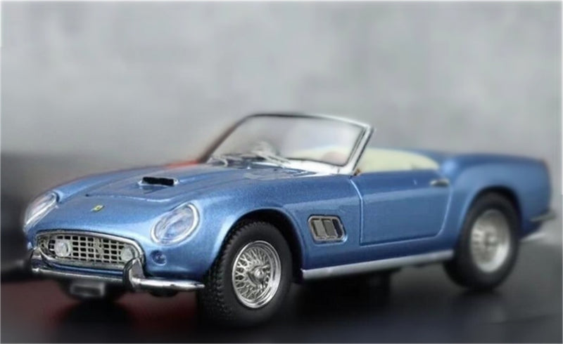 GFCC 1960 SWB Ferrari 250GT California Convertible Ice Blue Limited Edition 499PCS ONLY LHD 1:64 car Pre-built Model view1
