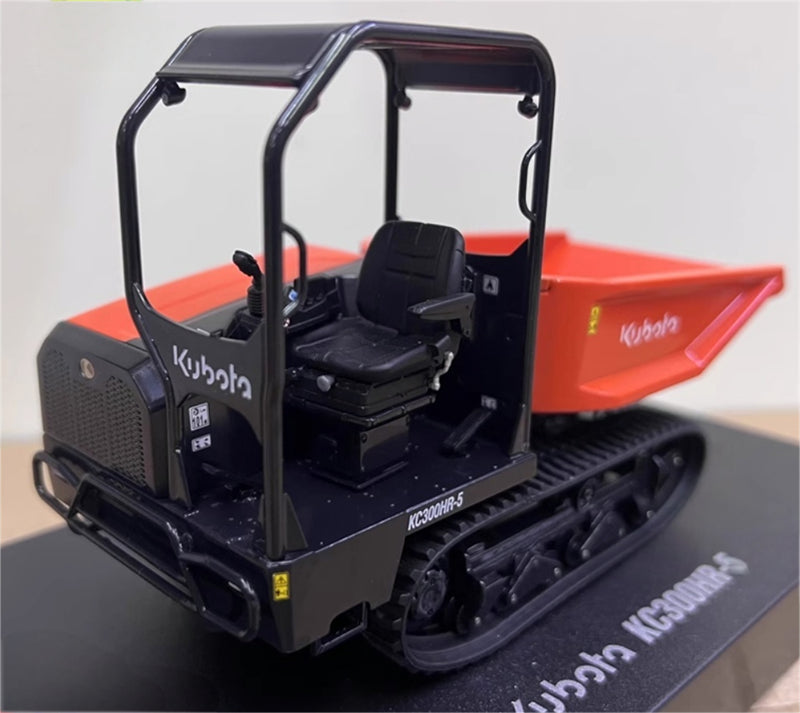 Universal Hobbies Kubota KC300HR-5 Trakced dumper 1:24 Truck Pre-built Model
