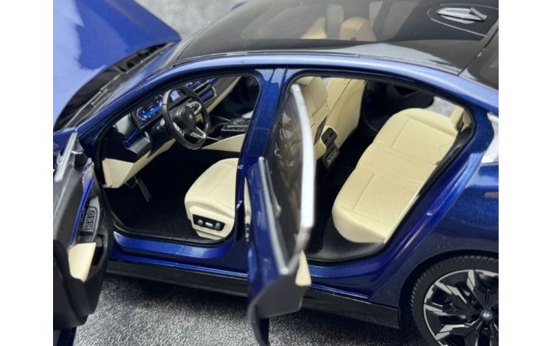 1:18 BMW I5 2023 Blue MINICHAMPS DIECAST Car Model