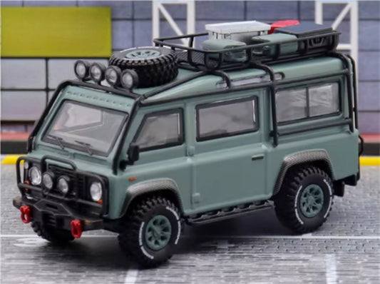 Master Land Rover Defender Van Green with accessories 1:64 Car Pre-built Airliner Model Display view1