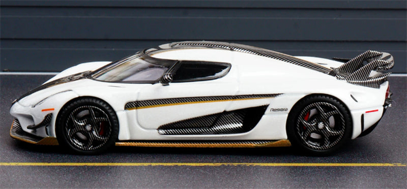 1:64 Koenigsegg Regera Carbon fiber pearl white SC ART DIECAST Civil Car Model