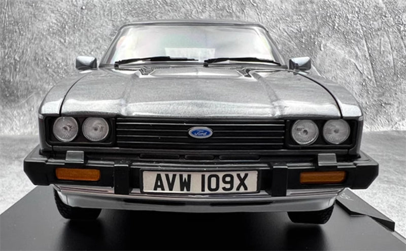NOREV FORD CAPRI 2.8I Injection 1981 Metallic Gray 1:18 Car Pre-built Model view7