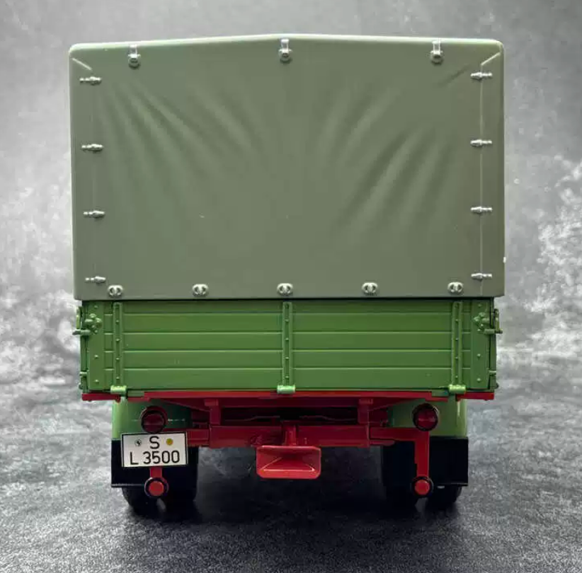 1:18 Mercedes-Benz L3500  Green  Schuco  DIECAST car Model