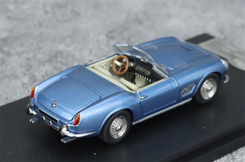 GFCC 1960 SWB Ferrari 250GT California Convertible Ice Blue Limited Edition 499PCS ONLY LHD 1:64 car Pre-built Model view7
