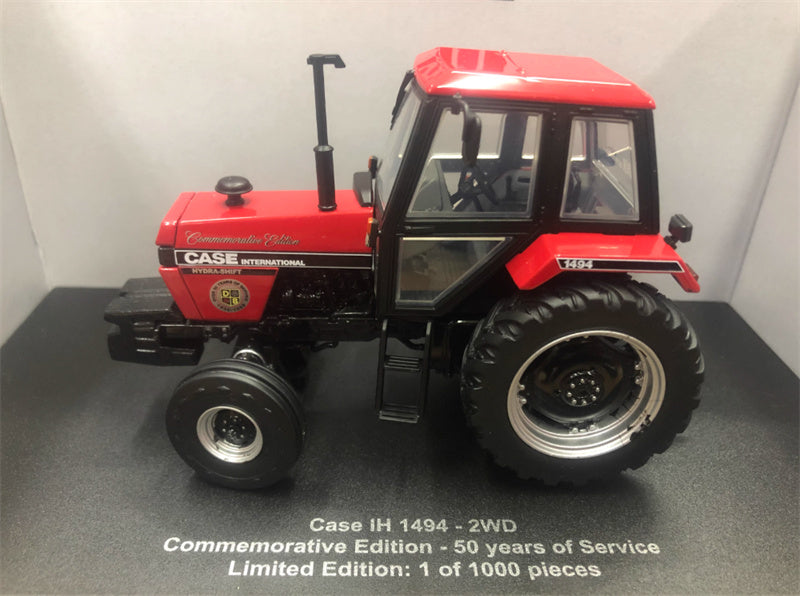 Universal Hobbies CASE IH 1494-2WD Agricultural Tractor Commemorative Edition - 50 Years of Service Red Limited Edition 1:32 Truck Pre-built Model