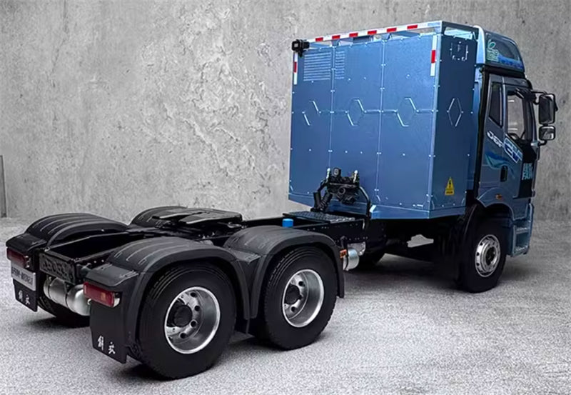 FAW Jiefang J6P Lantu New Energy Tractor Pure Electric Sky Blue 1:24 Truck Pre-built Model