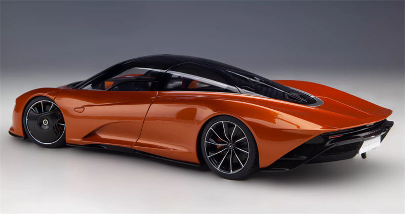 AUTOART McLaren Speedtail supercar orange 1:18 Car Pre-built Model view5