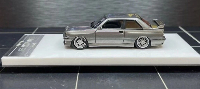 ScaleMini BMW M3 first generation E30 low slung sports car grey Limited Edition 499PCS ONLY 1:64 Car Pre-built Model view3