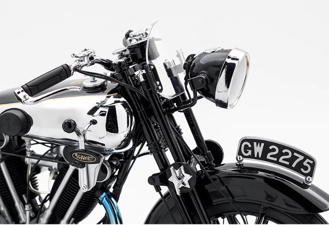MINICHAMPS Brough Superior SS 100 Lawrence 1932 1:6 motorcycle Pre-a Model
