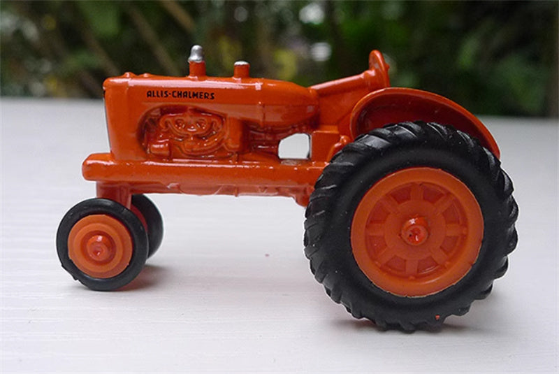ERTL Allis Chalmers WD-45 tractor Orange red 1:64 Truck Pre-built Model