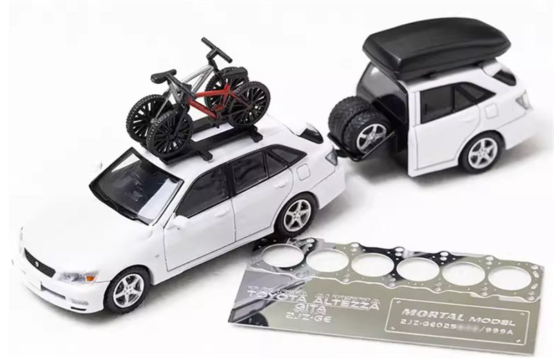 Mortal TOYOTA ALTEZZA GITA IS200 Exhibition HEC Limited White - Set Limited Edition 1:64 Car Pre-built Model view1