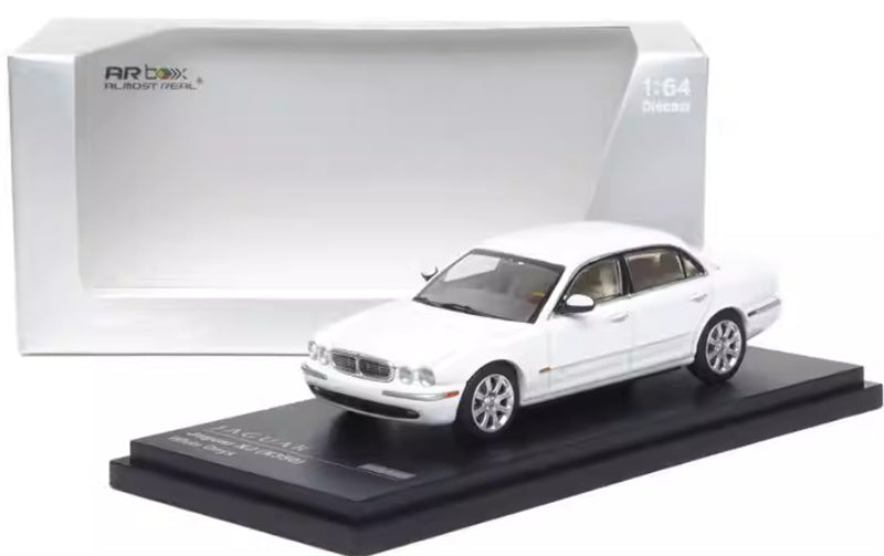 Almost Real Jaguar XJ6 X350 White 1:64 Car Pre-built Airliner Model Display view8