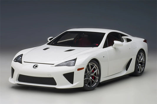 AUTOART LEXUS LFA Car white 1:18 DIECAST car