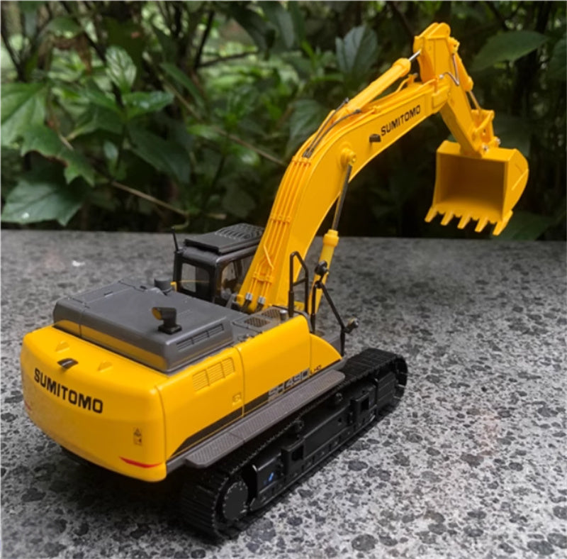 SUMITOMO SH490LHD-6 Excavator 1:50 Truck Pre-built Model