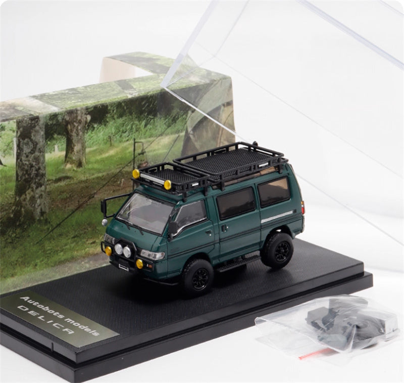 Autobots Models Mitsubishi Delica 3rd Generation Wagon 4X4 Off Road Modified Edition Green w/ accessories 1:64 Car Pre-built Model view8