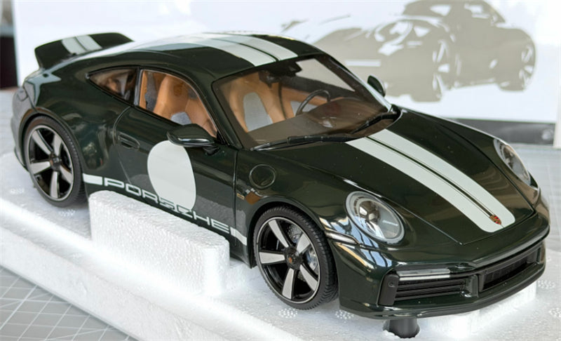 1:18 Porsche 911 992 SPORT CLASSIC 2022 Metallic Green MINICHAMPS  DIECAST Model