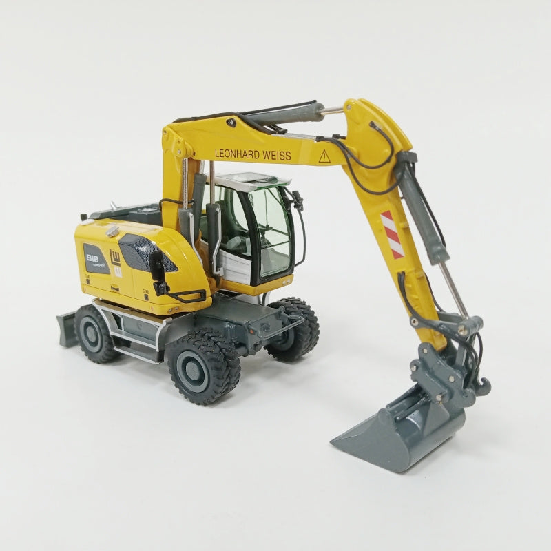 NZG Liebherr A918 Compact LEONHARD Wheeled Excavator 1:50 Truck Pre-built Model