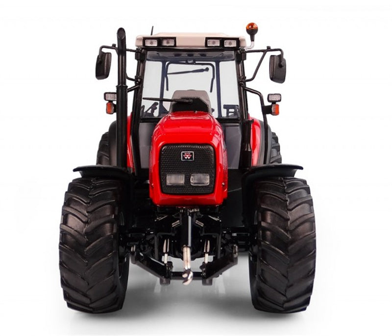 Universal Hobbies Massey Ferguson 8250 Agricultural tractor 1:32 Truck Pre-built Model