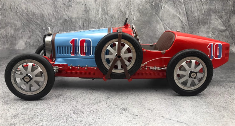 CMC Bugatti Typ 35 Grand Prix Nation Colour Project Chile #10 1924 Limited Edition 1:18 Car Pre-built Model view4